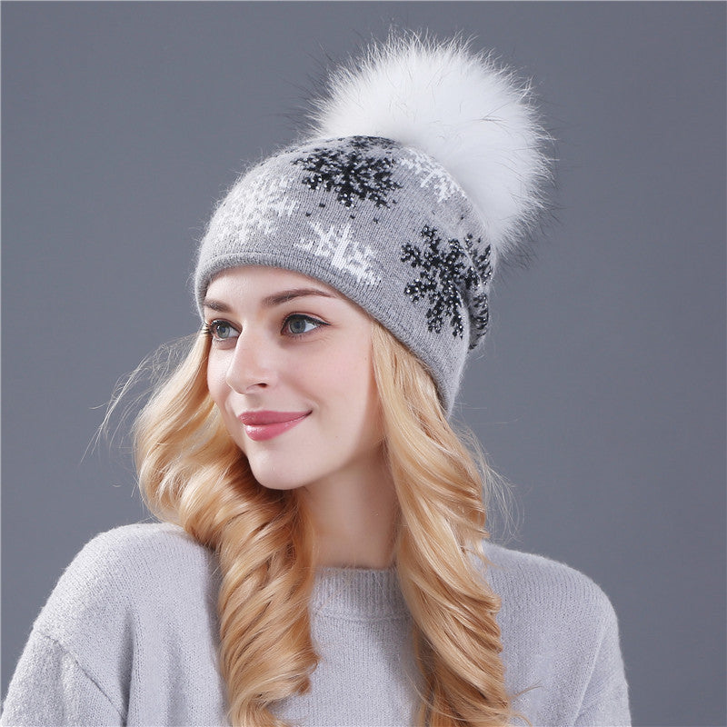 Wool rabbit fur blended hat Christmas snowflake hedging real 15CM raccoon fur ball hat knitted hat women