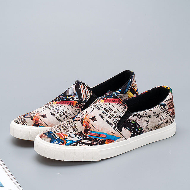 New canvas shoes men's all-match lazy shoe covers feet low-cut graffiti printing driving shoes