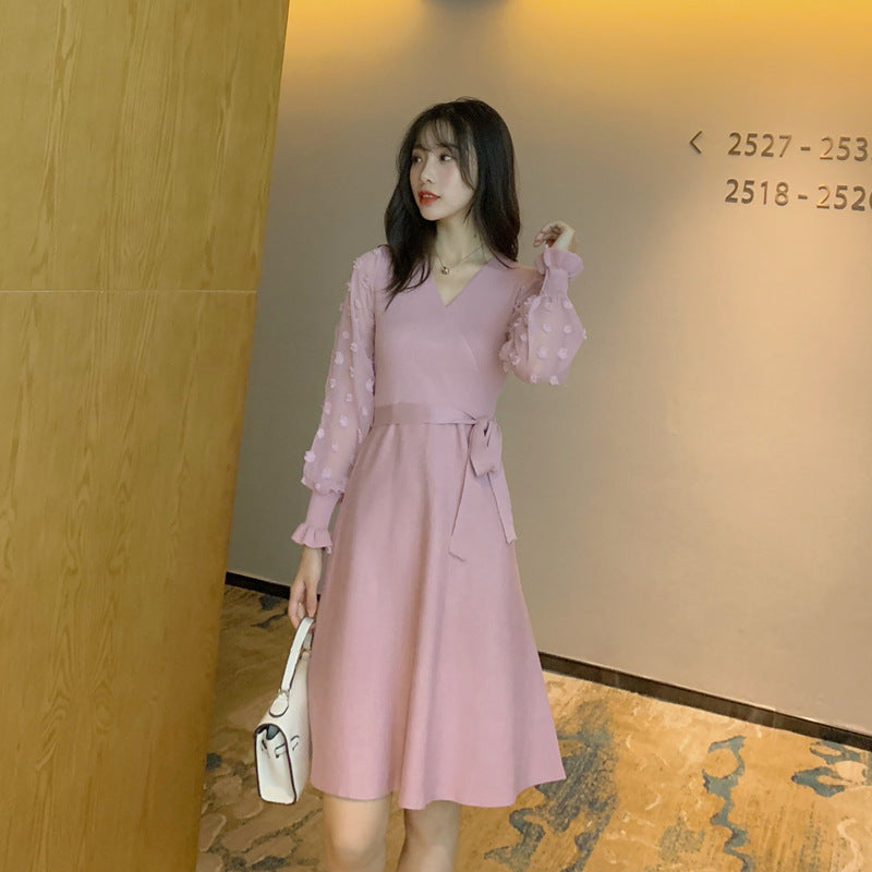 Early autumn net red new knitted stitching mesh long-sleeved dress temperament slim and thin V-neck mid-length skirt