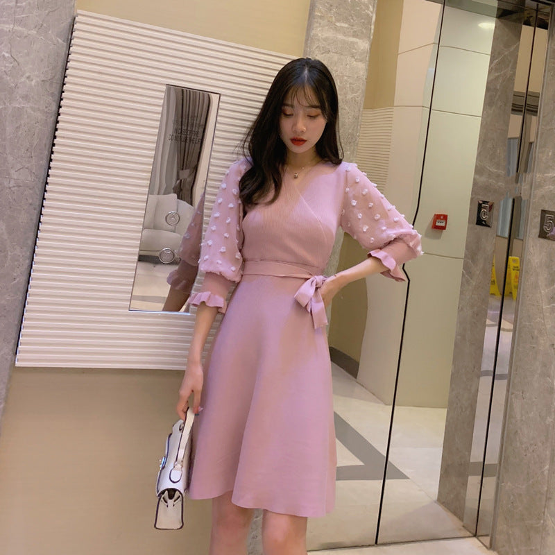 Early autumn net red new knitted stitching mesh long-sleeved dress temperament slim and thin V-neck mid-length skirt