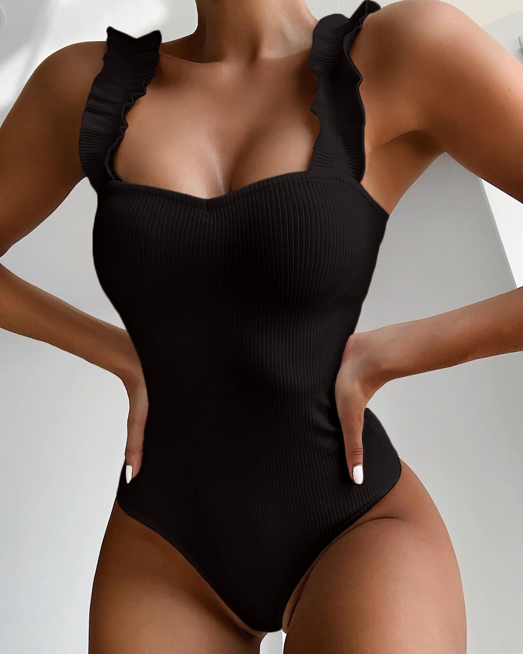 Europe and the United States All-in-one Women's Bikini Solid Color Fungus Side Strap Sexy One-Piece Swimsuit