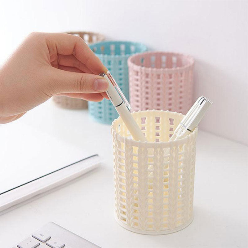 Desktop storage pen holder Hollow woven rattan desktop storage box Office round storage tube Creative student small pen holder