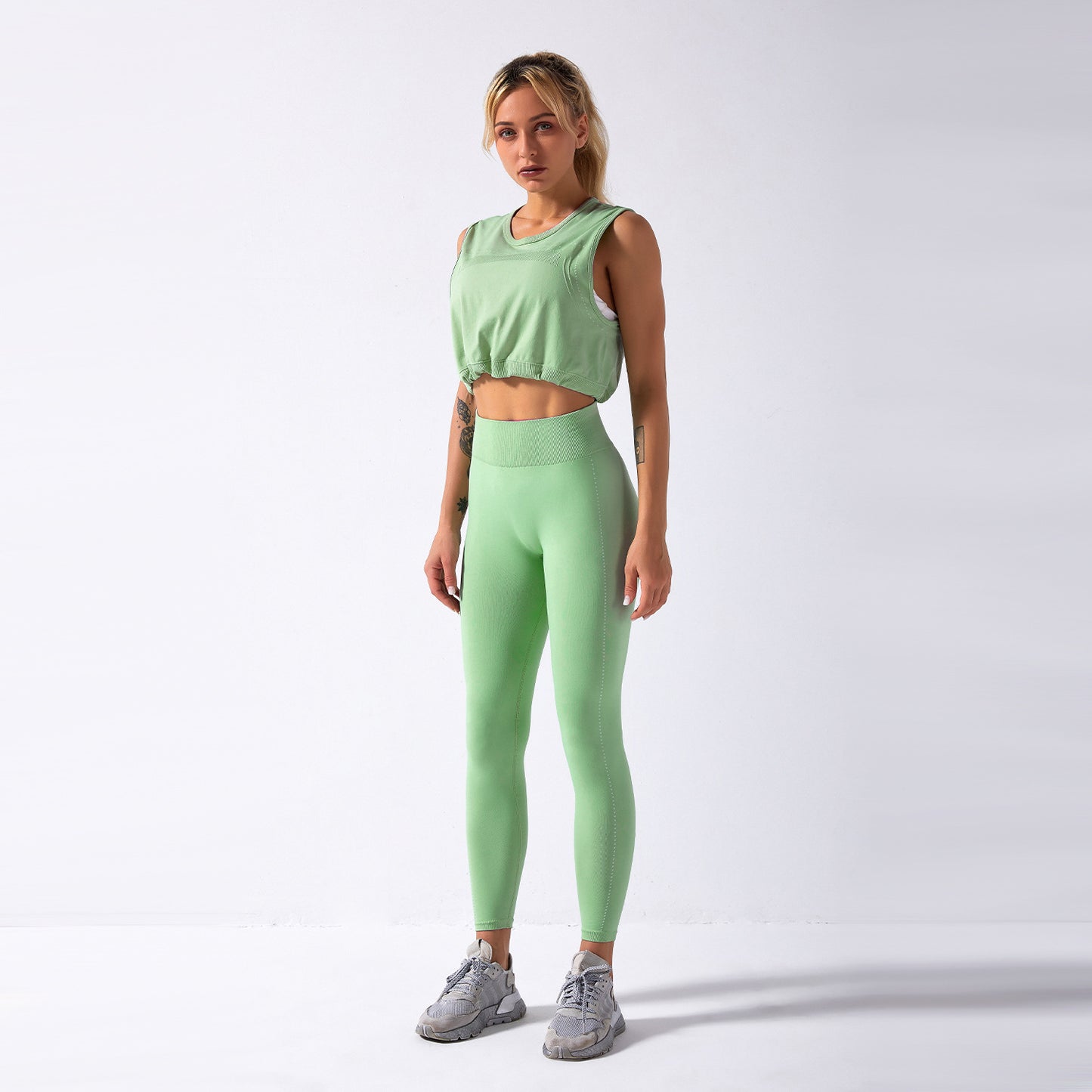 Two-piece seamless yoga suit cross-border hot style solid color sleeveless drawstring top trousers