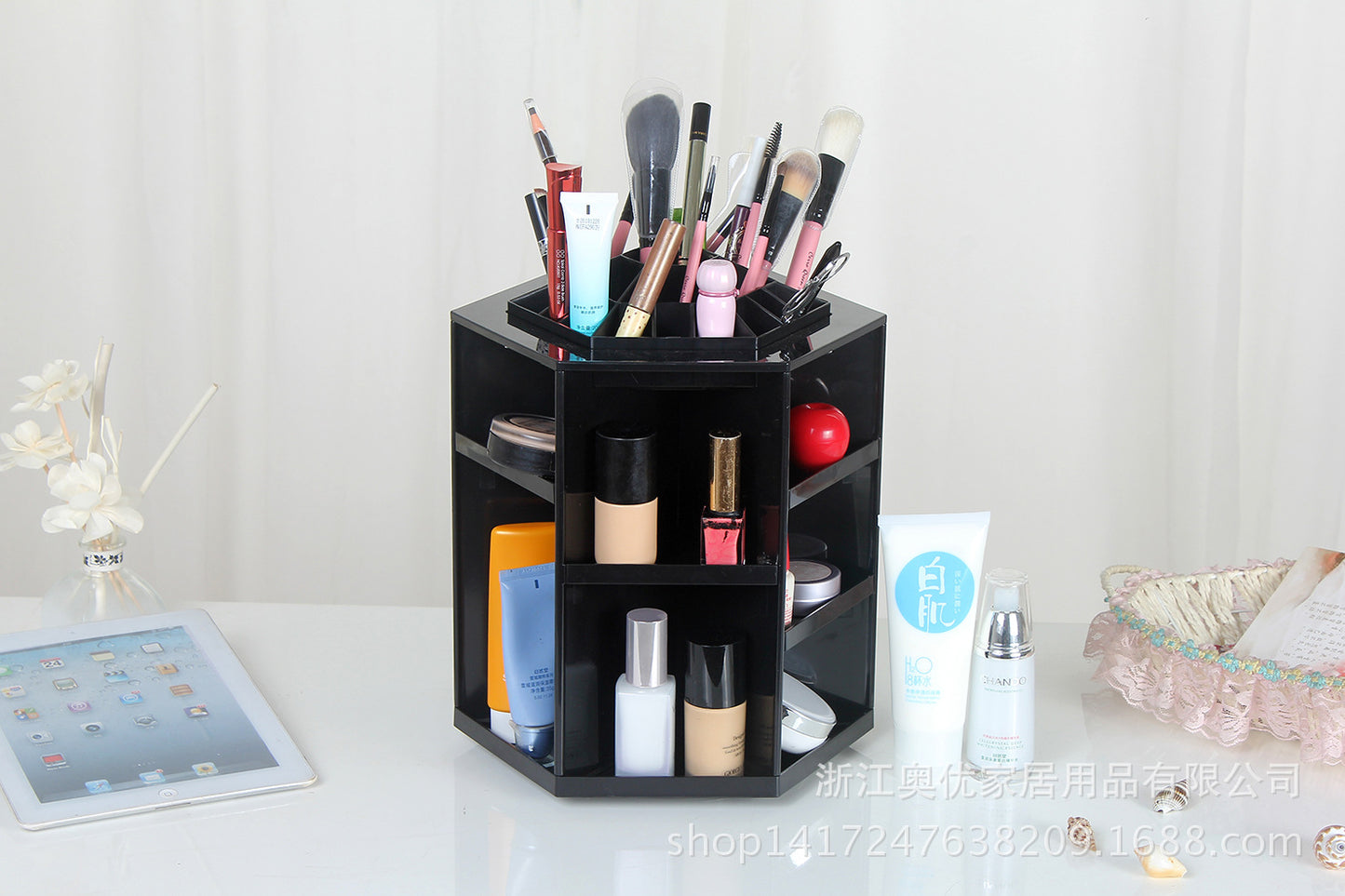 Korean version of the explosion of creative hexagonal 360 degree rotating cosmetics storage box finishing frame desktop eye shadow