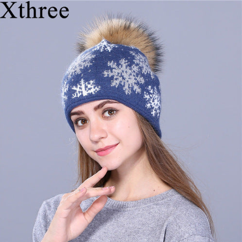 Wool rabbit fur blended hat Christmas snowflake hedging real 15CM raccoon fur ball hat knitted hat women