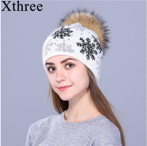 Wool rabbit fur blended hat Christmas snowflake hedging real 15CM raccoon fur ball hat knitted hat women