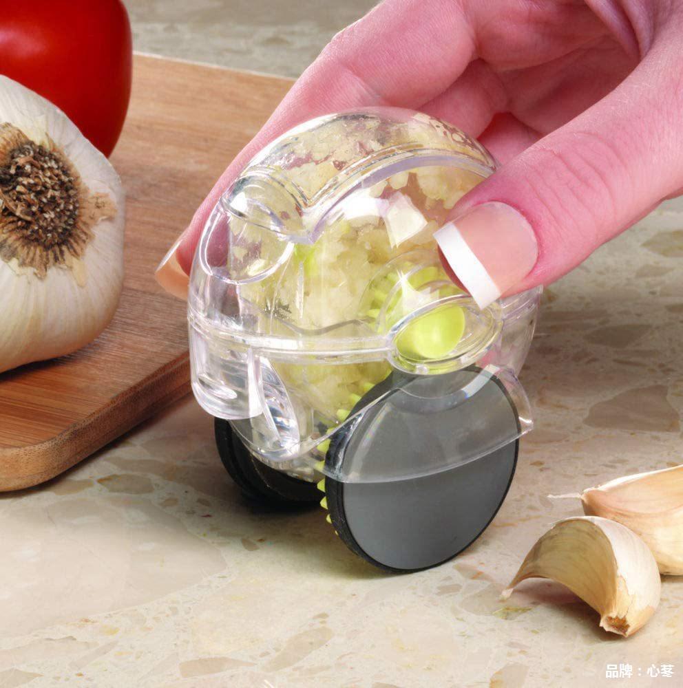 Cross-border Kitchen Gadgets Wheel Garlic Chopper Manual Quick Garlic Grinder Mini Garlic  Cart