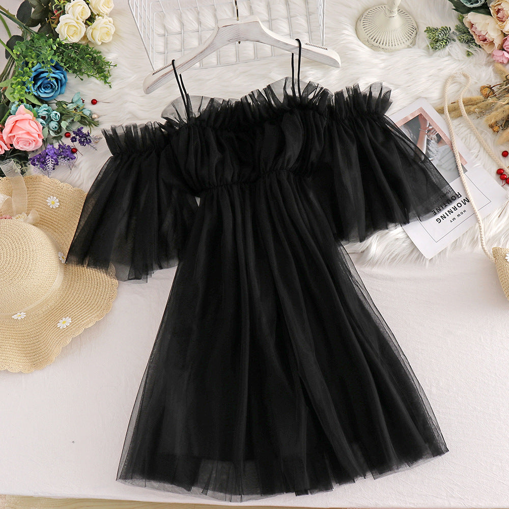 Sweet super fairy one-shoulder suspender skirt new Korean version of the scheming off-the-shoulder fairy mid-length mesh dress