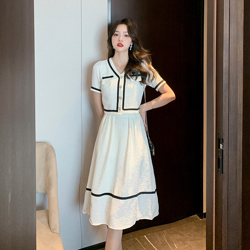 New ladies temperament short-sleeved top + fashionable slim skirt two-piece set for women