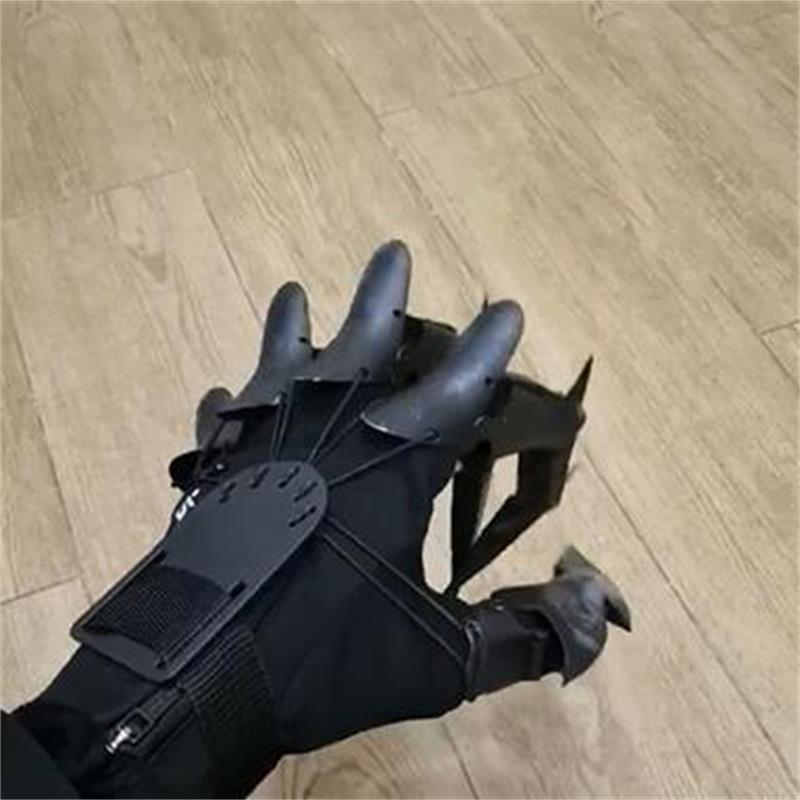 Halloween knuckles flexible ghost claw decoration supplies escape room role-playing horror ghost claw props