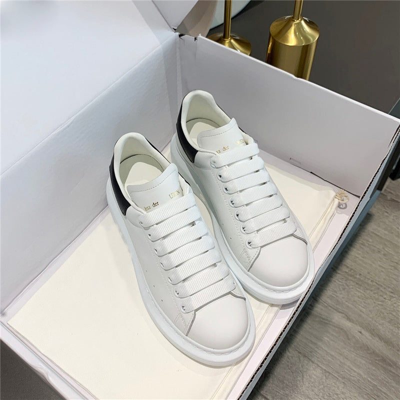 New small white shoes, leather thick-soled inner increase, platform bottom, wild couple casual shoes