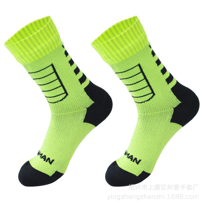 Outdoor skiing wading sports warm breathable waterproof socks adventure mountaineering cycling mid-tube waterproof sports socks