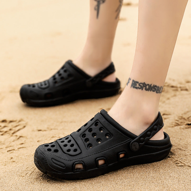 Korean style hole shoes men's outer sandals