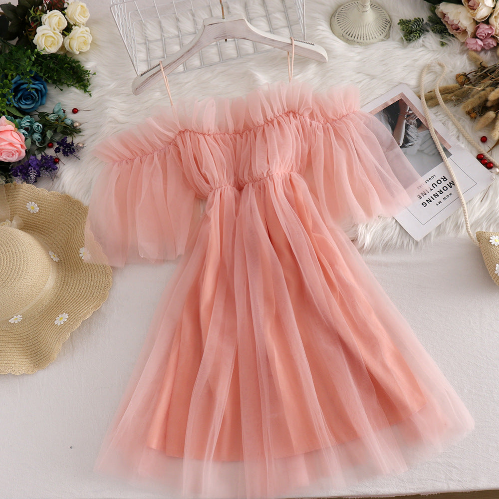 Sweet super fairy one-shoulder suspender skirt new Korean version of the scheming off-the-shoulder fairy mid-length mesh dress