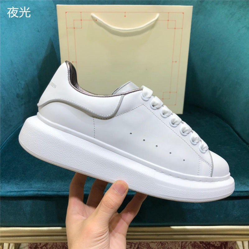 New small white shoes, leather thick-soled inner increase, platform bottom, wild couple casual shoes